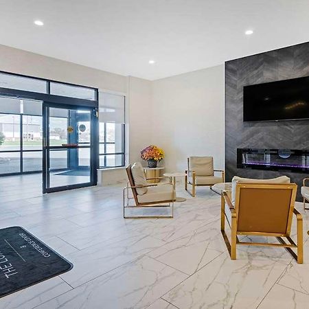 The Lux Hotel & Conference Center, Ascend Hotel Collection Waterloo Intérieur photo
