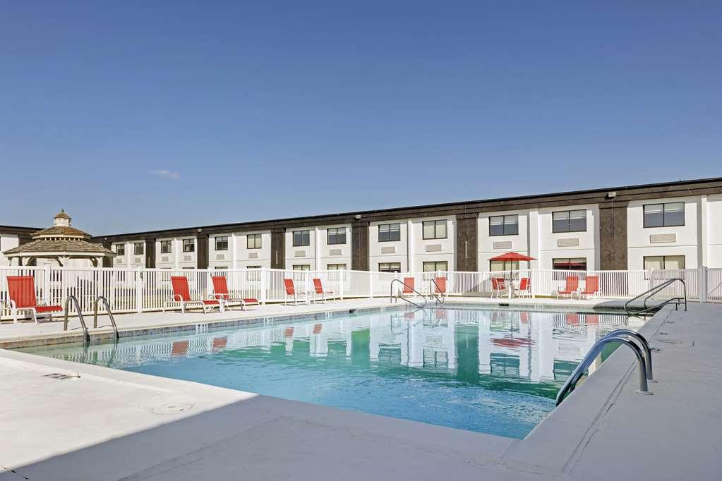 The Lux Hotel & Conference Center, Ascend Hotel Collection Waterloo Facilités photo